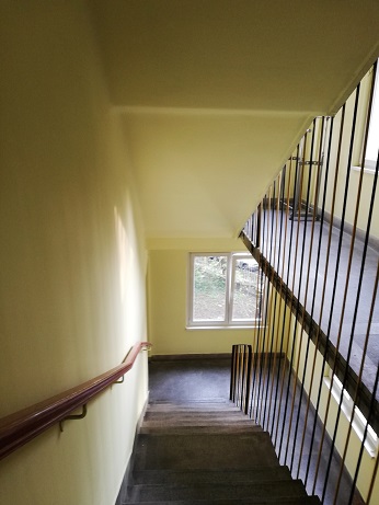 lépcsőház festés, társasház